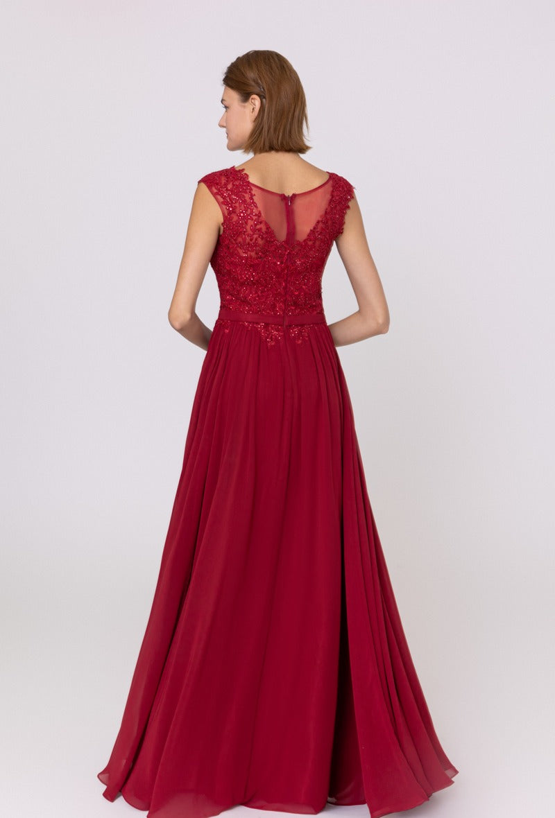 Long, flowing Burgundy Evening dress