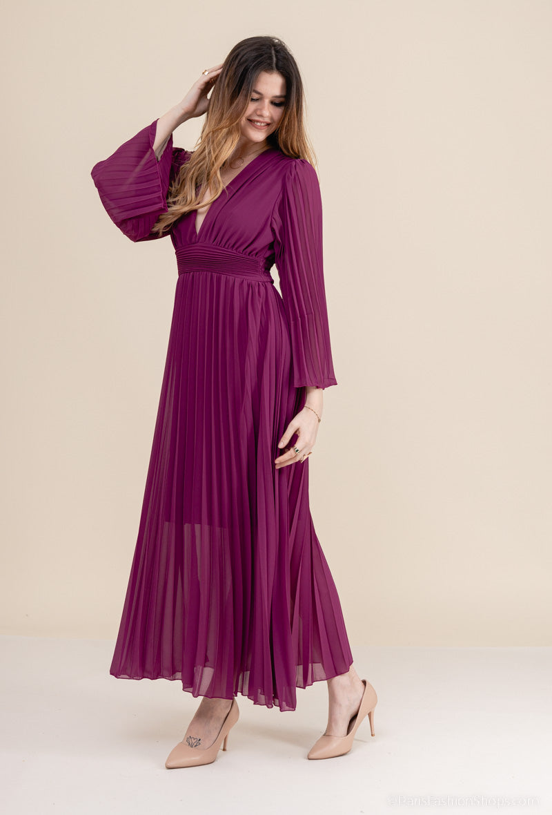 Long pleated dress