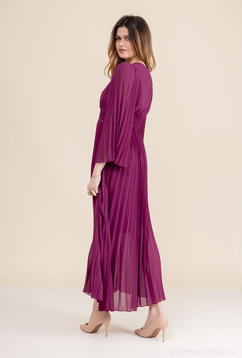 Long pleated dress