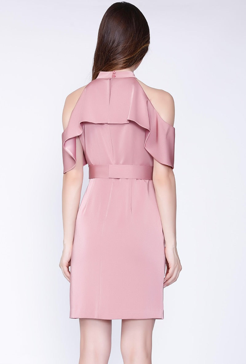 Fitted dress with wide ruffles, high neck and bare shoulders